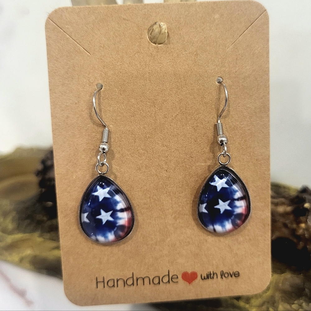 🎉SOLD🎉Handmade Patriotic Tie Dye Tear Drop Earrings